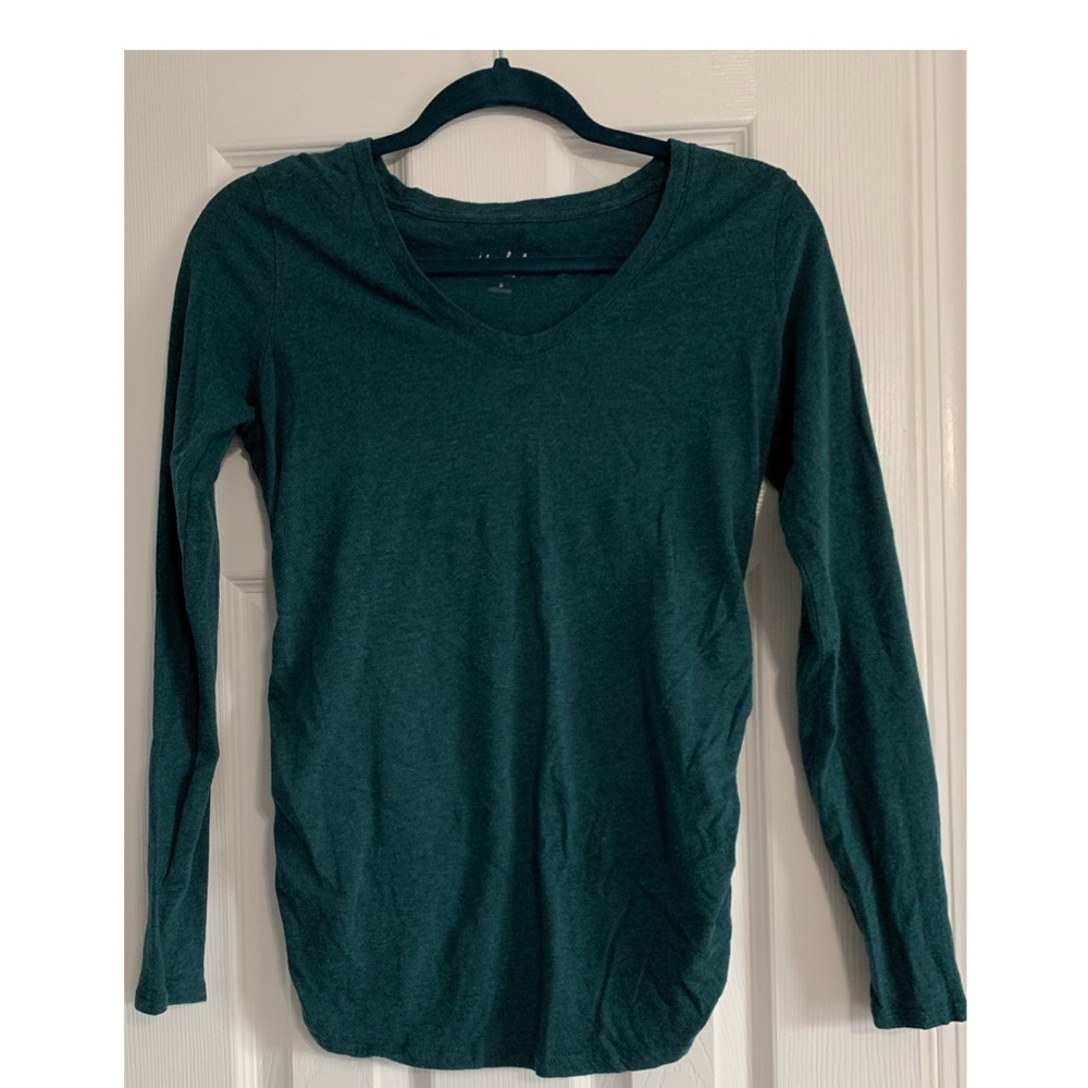 Long sleeve maternity shirt